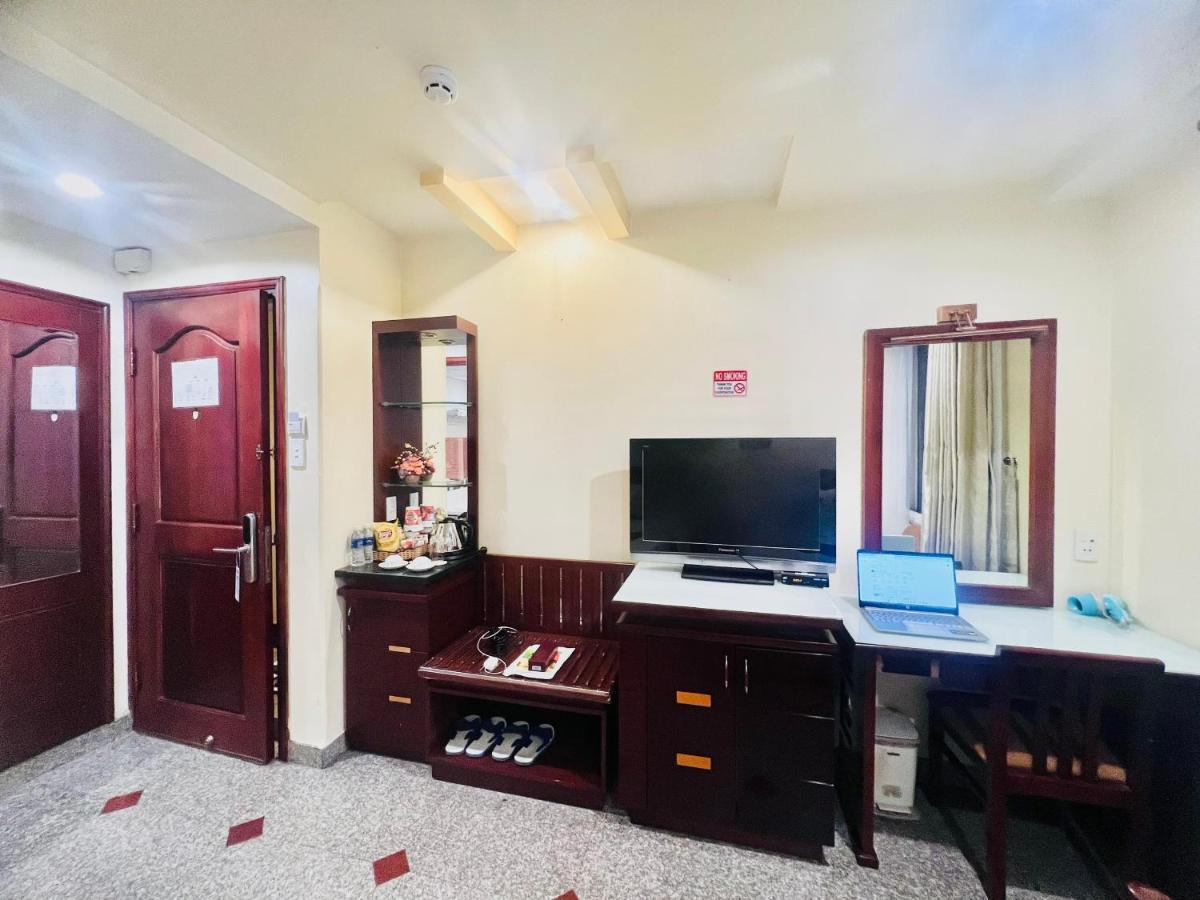 Lucasta Saigon Hotel Хошимин Экстерьер фото