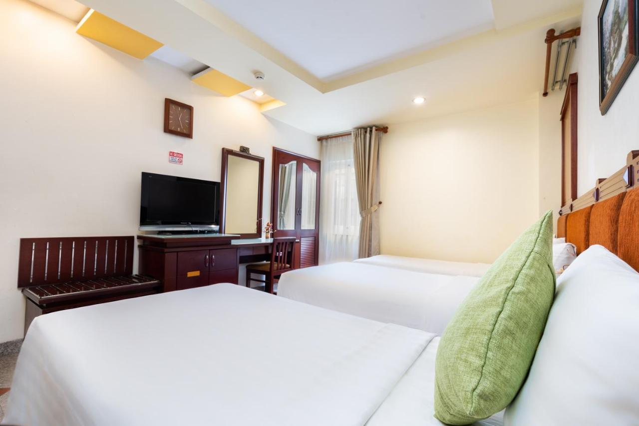 Lucasta Saigon Hotel Хошимин Экстерьер фото