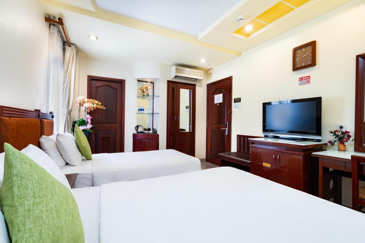 Lucasta Saigon Hotel Хошимин Экстерьер фото
