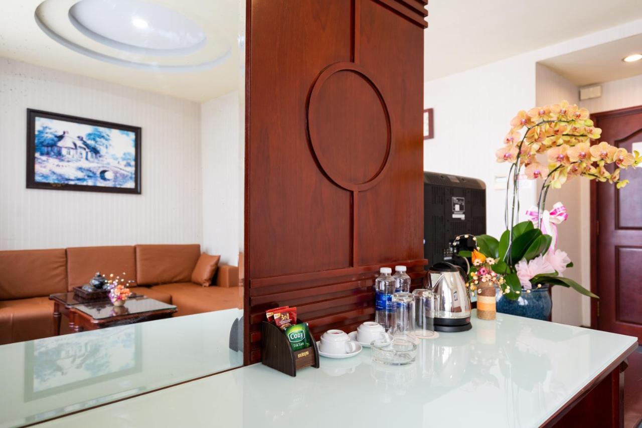 Lucasta Saigon Hotel Хошимин Экстерьер фото