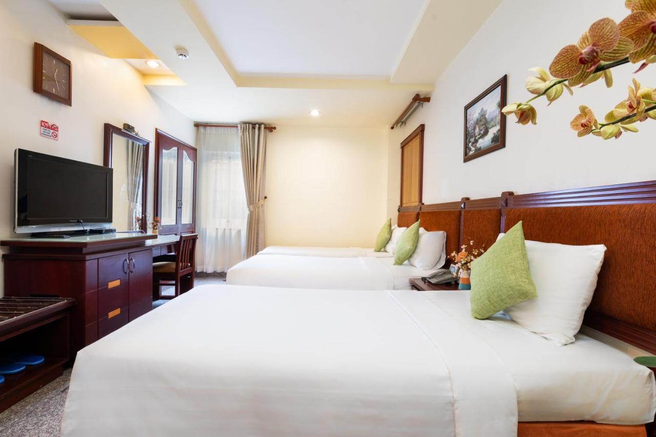 Lucasta Saigon Hotel Хошимин Экстерьер фото
