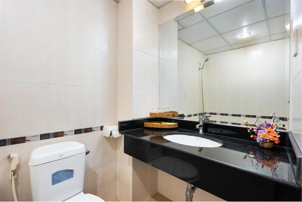 Lucasta Saigon Hotel Хошимин Экстерьер фото